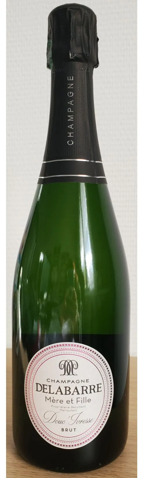 CHAMPAGNE DELABARRE MERE ET FILLE, Blanc, NV, Champagne. Image de la bouteille